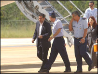 Ex-presidente do Equador chega a Brasília