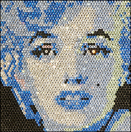 Marilyn Monroe ("Happy Birthday Mr. President) com cristais Swarovski, de Claire Milner (imagem: Gemstone Creative)