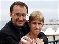 O diretor vencedor do Leão de Ouro com o ator adolescente Ivan Dobronravov