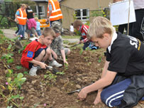 Planting at East Plean Primary School