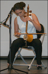 اجرای موسيقی سنتی ايران در جشن فارغ التحصيلی دانشجويان نمونه ايرانی در دانشگاه کاليفرنيا در لس آنجلس