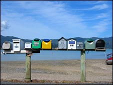 10mailboxes_100things.jpg