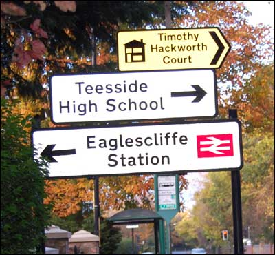 The road sign to Eaglescliffe train station