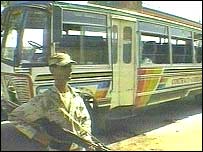 حال ہی میں اس بس میں سوار لوگوں کو نشانہ بنایا گیا