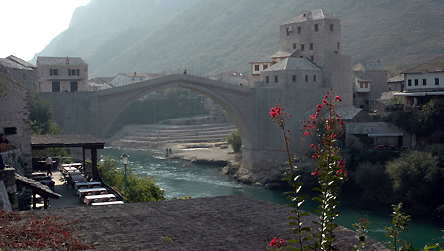 Around the World in 80 Treasures : Prog 10 : Homeward Bound © BBC. 