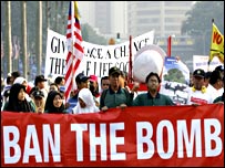 Atom bombası karşıtı gösteri