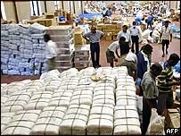 Felekat bölgesine yardım