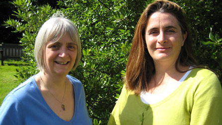 Look Up Your Genes presenters Charlotte Evans and Cat Whiteaway