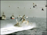 Strâmtoarea Hormuz, nave iraniene şi americane