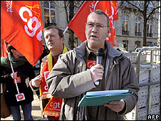 French protest over change in status of national postal service, 1 Mar 10