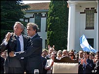O presidente da Argentina, Néstor Kirchner, participando da cerimônia