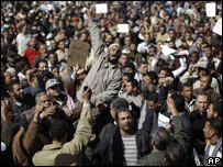 Анти-владини демонстранти во Каиро