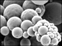 Nanopartículas carregando um agente usado em quimioterapia