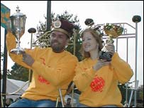 Image of King & Queen conker 2003 : Link.