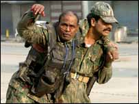 سرینگر میں جھڑپ