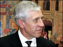 Bộ trưởng Tư pháp Anh Jack Straw, 11.9