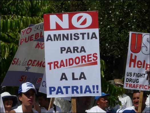 Fotos de Carlos Alvarado desde la ciudad norteña de San Pedro, Honduras.