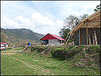 Earthquake resistant houses
