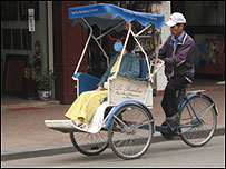 Du khách nước ngoài tại Hà Nội