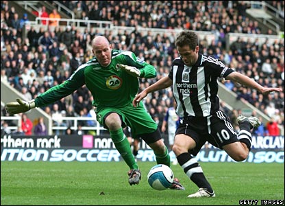 纽卡斯尔前锋欧文