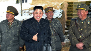 金正恩巡視前線