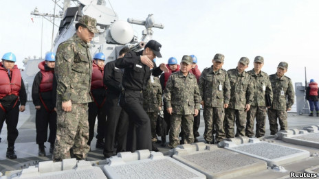 韓國第一艘「宙斯盾」驅逐艦 「世宗大王」號上的導彈艙(14/02/2013)