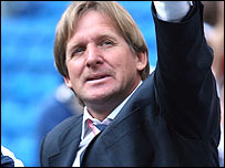 Tân HLV của Real Madrid, Bernd Schuster