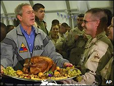 Ông Bush thăm Iraq nhân lễ Tạ ơn chúa tháng 11 năm 2003