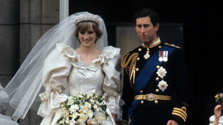 Prince Charles and Princess Diana, on the balcony of Buckingham Palace after their wedding ceremony on 29 July 1981.