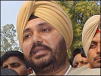 دلیر مہدی پر لوگوں کو غیر قانونی طور پر بیرون ملک لیجانے کا الزام ہے