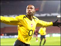 O atacante francês Henry