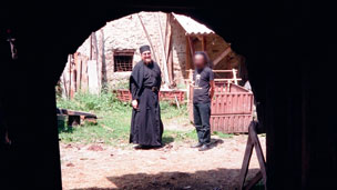 亚当（右），当年科索沃的一介书生