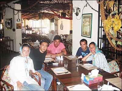 بهداد و دوستان