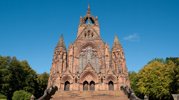 The grand, red-sandstone frontage of Thomas Coats Memorial Church in Paisley