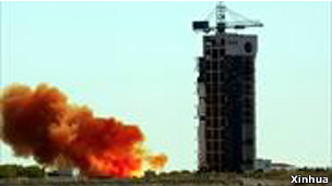 中国在酒泉卫星发射中心为委内瑞拉成功发射第二颗卫星(29/09/2012)
