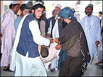 يکی از قربانيان غيرنظامی حمله به پنجوايی قندهار