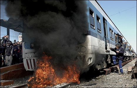 Hành khách đốt tàu ở Argentina