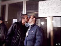 O protesto aconteceu no Conselho Nacional de Rádio e Televisão