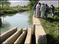 مردم و بازسازی در قريه