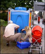 Water bowser being used