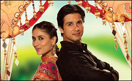 Kareena and Shahid Kapoor in Jab We Met
