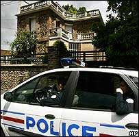 Paris'te polis arabası