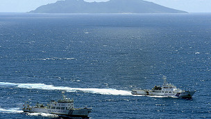 中国海监船和钓鱼岛