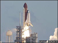 شاتل دیسکاوری پرتاب می شود