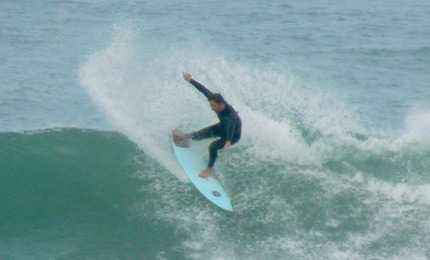 Text book cut back. Joe Williams up top. Morocco 07. Pic: Joe/Amy Williams, Feb 07