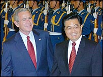 Bush a Chu Ťin-tchao 