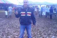 Ffrind Arfon, Carwyn, ym mwd Wakestock