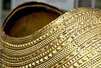 Clogyn aur yr Wyddgrug