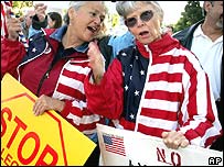 Passeata contra imigrantes nos Estados Unidos