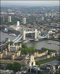 伦敦塔与塔桥